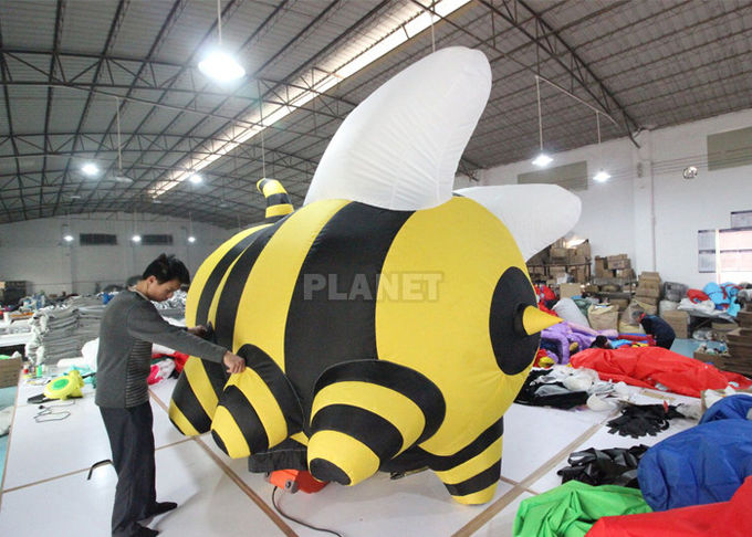 Yellow 210D Oxford Inflatable Bee Cartoon For Exhibition Display Props