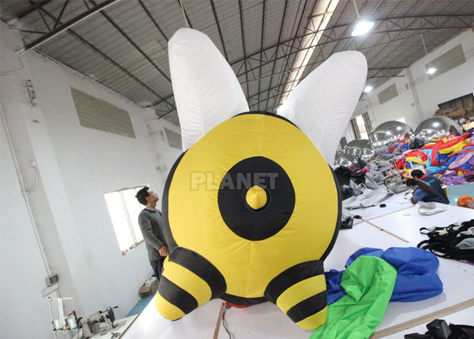 Yellow 210D Oxford Inflatable Bee Cartoon For Exhibition Display Props